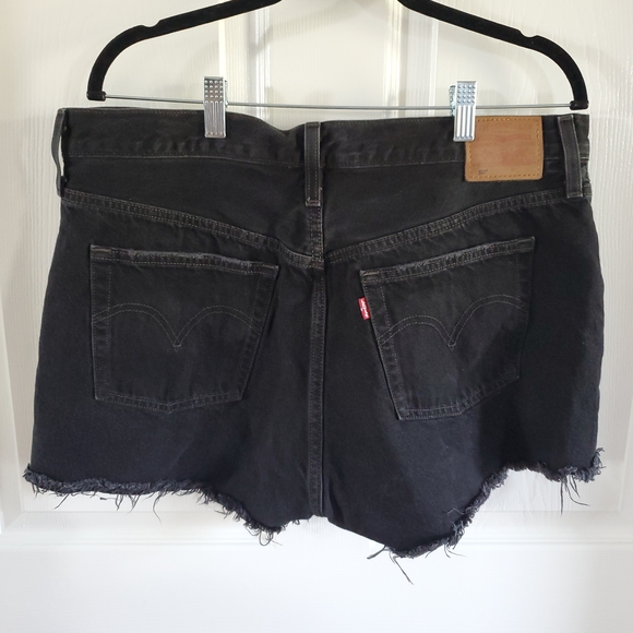 Levi's Black Jean Shorts Distressed Cut-Off Style. #MP - Picture 3 of 5